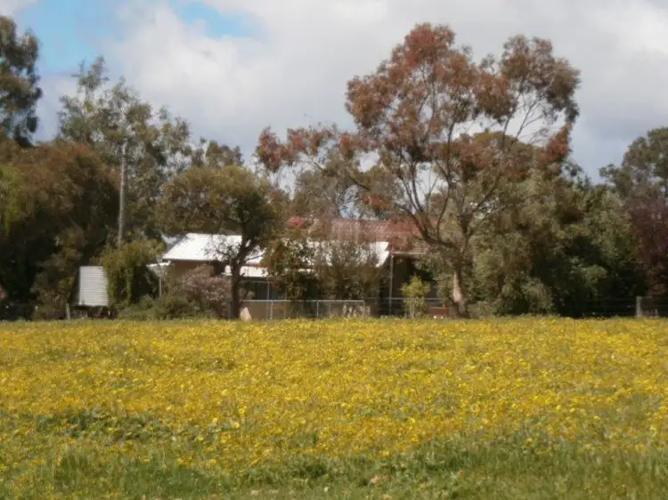 336 Greenfields Rd, Boyup Brook WA 6244