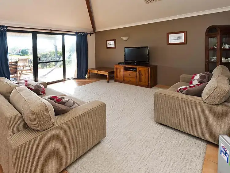 Fifth view of Homely house listing, 18 Sao Jorge Green, Secret Harbour WA 6173