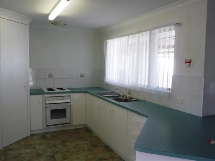 Fourth view of Homely unit listing, Unit 8/2 Sandell Way, Castletown WA 6450