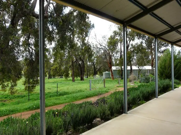 321 Blue Plains Road, Chittering WA 6084