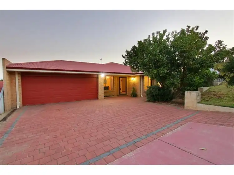 25 Kotisina Gardens, Munster WA 6166