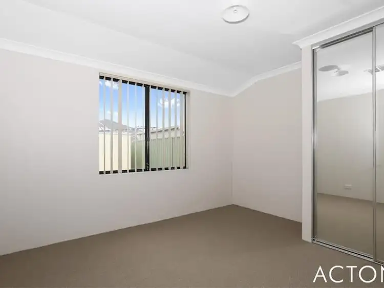 Seventh view of Homely house listing, 5 Cooeyup Close, Ravenswood WA 6208