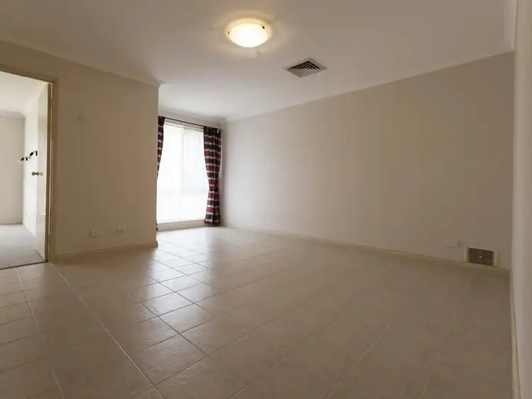 Fourth view of Homely semi-detached listing, 2B Littorina Avenue, Heathridge WA 6027