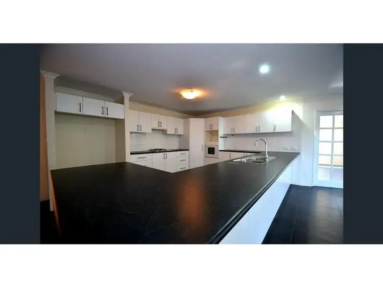 33 Norbury way, Langford WA 6147