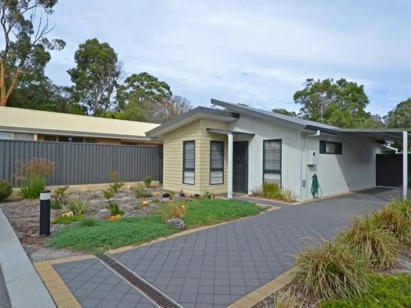 Main view of Homely unit listing, 10/18 Queen Street, Little Grove WA 6330