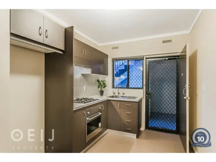 Second view of Homely house listing, 6/30 Lorraine Place, Hamilton Hill WA 6163