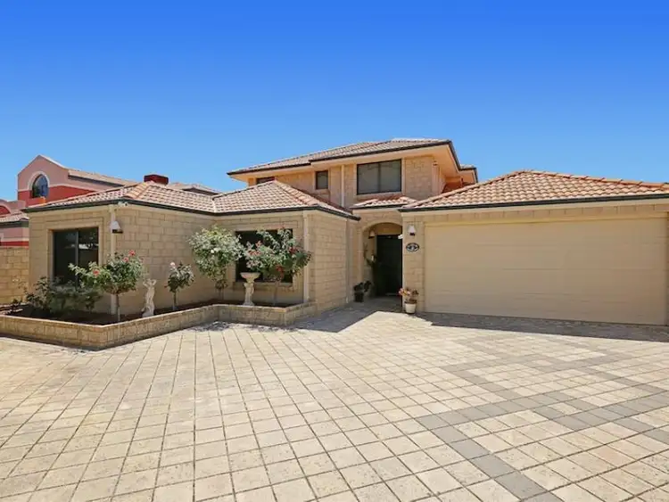 Fourth view of Homely house listing, 11 Condor Mews, Halls Head WA 6210