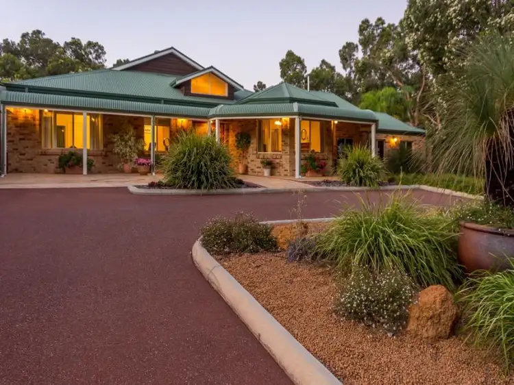 32 Balmoral Road, Gooseberry Hill WA 6076