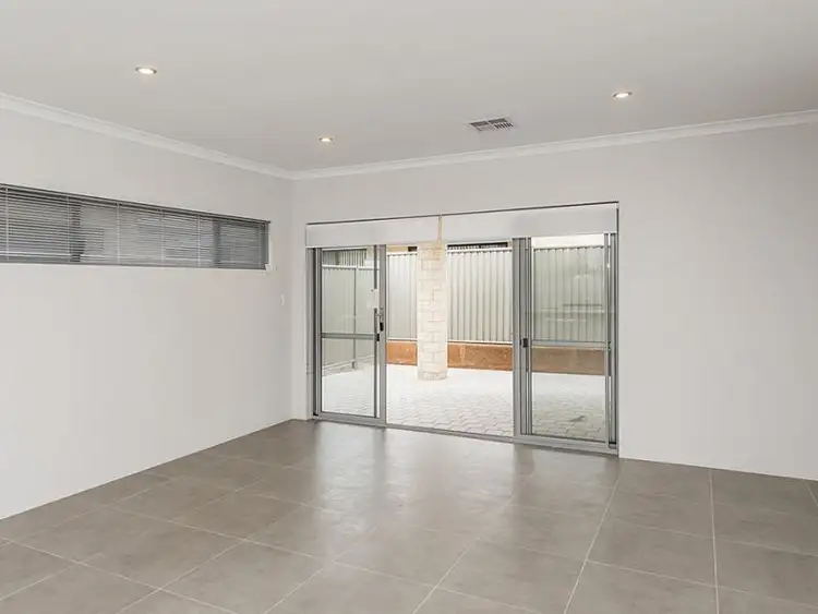 Sixth view of Homely house listing, 21 Darling Chase, Wandi WA 6167