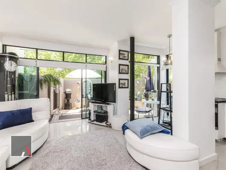 1/39 Mill Point  Road, South Perth WA 6151