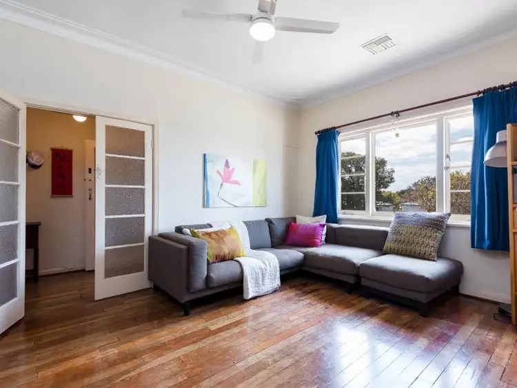 Second view of Homely house listing, 283 Huntriss Road, Doubleview WA 6018