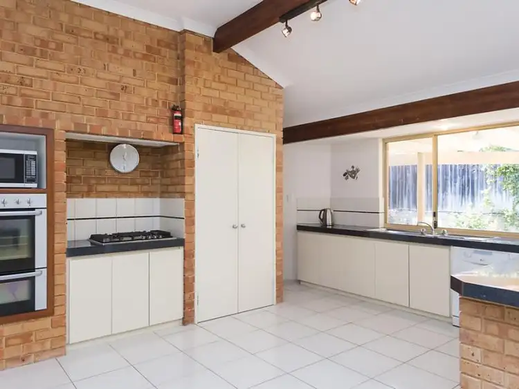 Sixth view of Homely house listing, 5 Heatherton Mews, Hillarys WA 6025