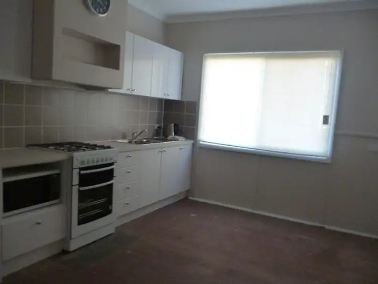 Second view of Homely rural property listing, 5 Wright Street, Kulin WA 6365