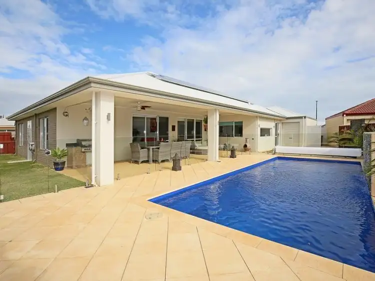 Second view of Homely house listing, 40 Solandri Turn, Halls Head WA 6210