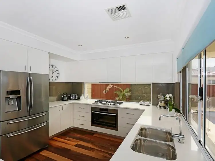 Fifth view of Homely house listing, 40 Solandri Turn, Halls Head WA 6210