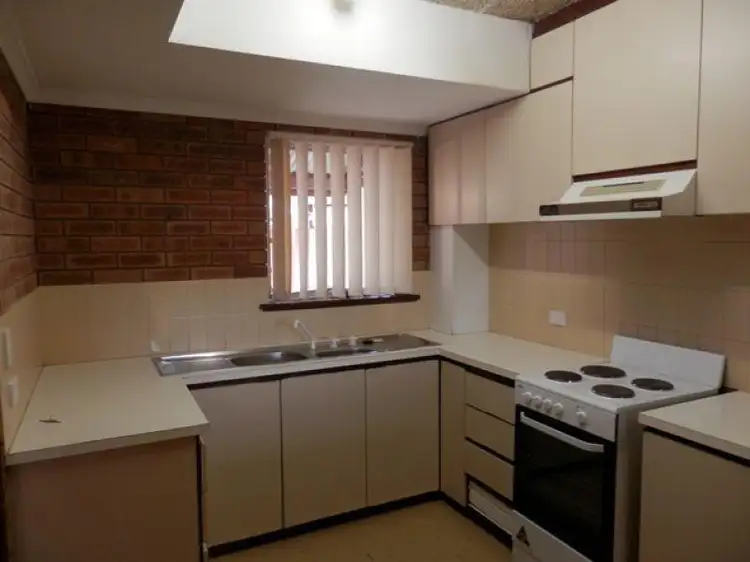 11-27 Strickland Drive, Millars Well WA 6714