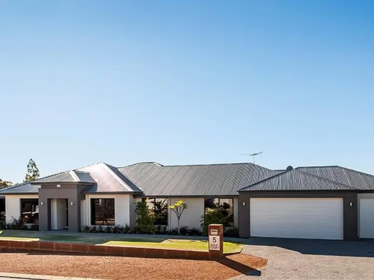 5 Kemp Court, Helena Valley WA 6056