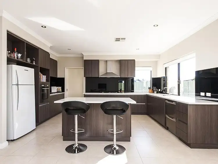 Second view of Homely house listing, 5 Kemp Court, Helena Valley WA 6056