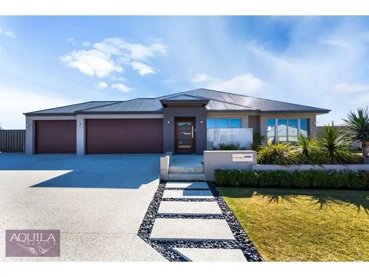 Second view of Homely house listing, 6 Hodnet Bend, The Vines WA 6069