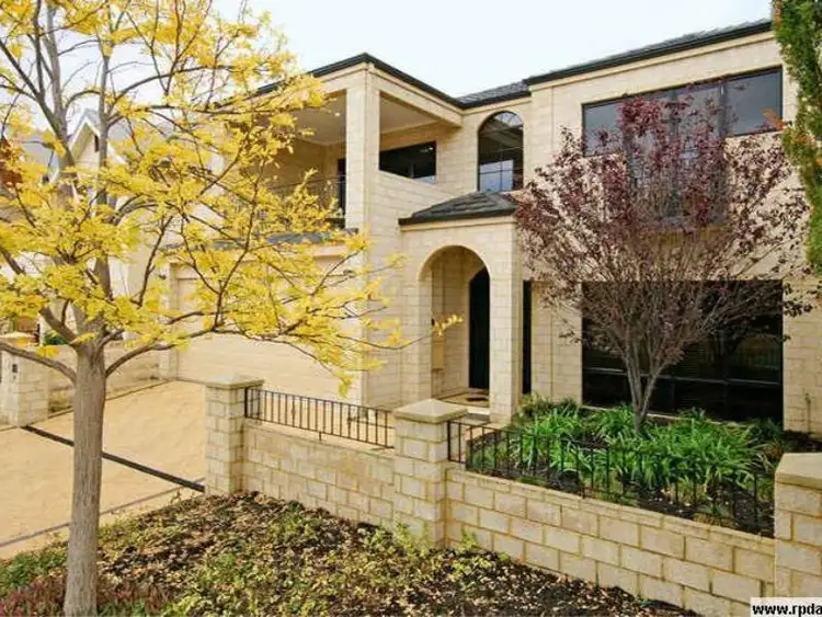 31 Caladenia Parade, Mount Claremont WA 6010