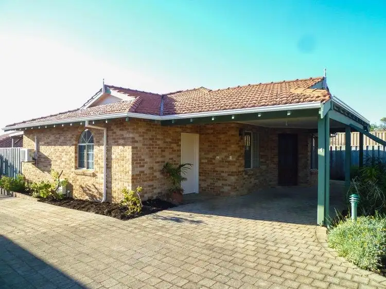 4/36 Canning Road, Kalamunda WA 6076