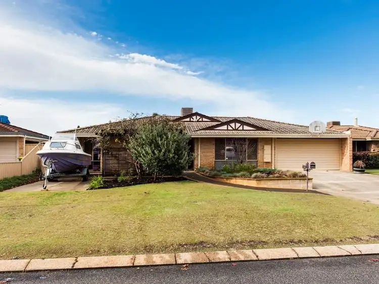 14 Redgum Court, Thornlie WA 6108