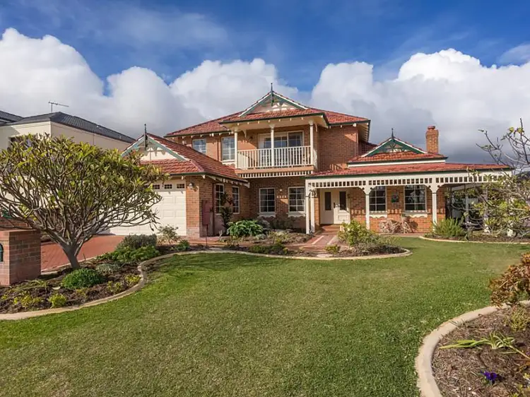 17 Long Reef Place, Hillarys WA 6025