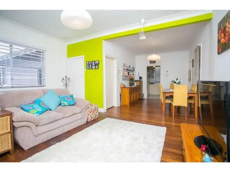 Fifth view of Homely house listing, 5 Holmes Place, Hilton WA 6163