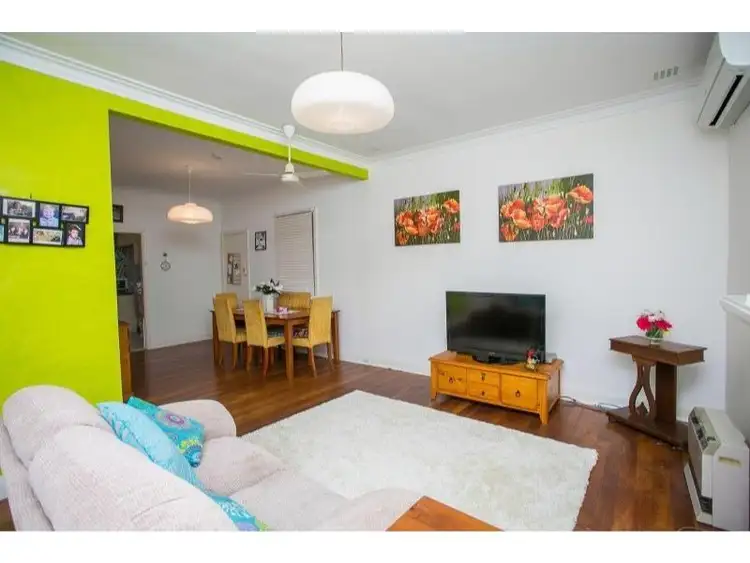 Sixth view of Homely house listing, 5 Holmes Place, Hilton WA 6163
