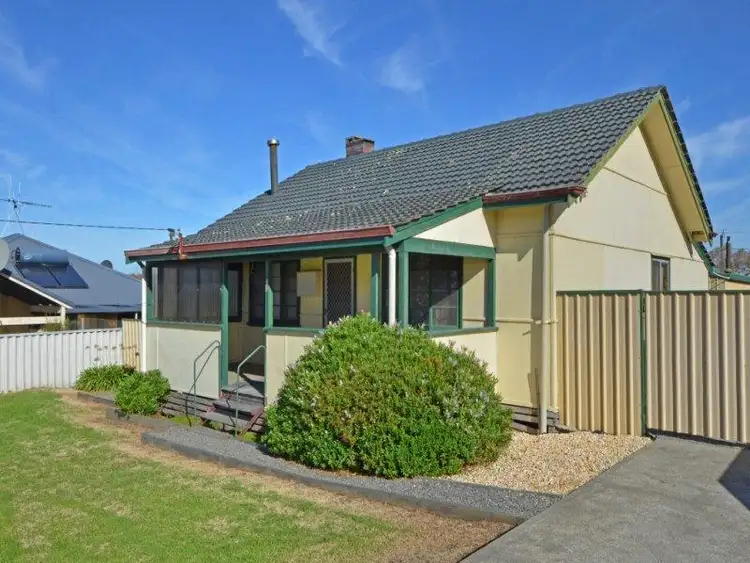 25 Sims Street, Lockyer WA 6330