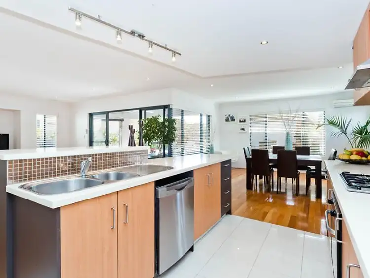 Fifth view of Homely house listing, 4 Jabiru Court, North Beach WA 6020