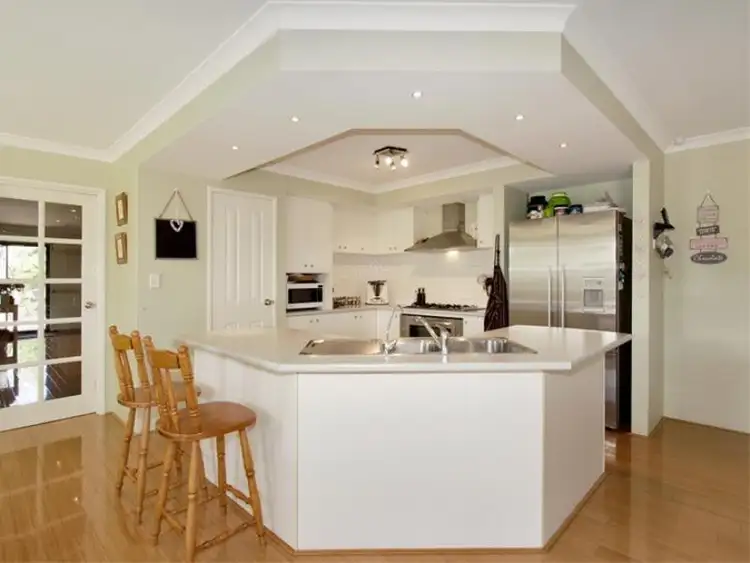 Fifth view of Homely house listing, 3 Daplin Way, Aveley WA 6069