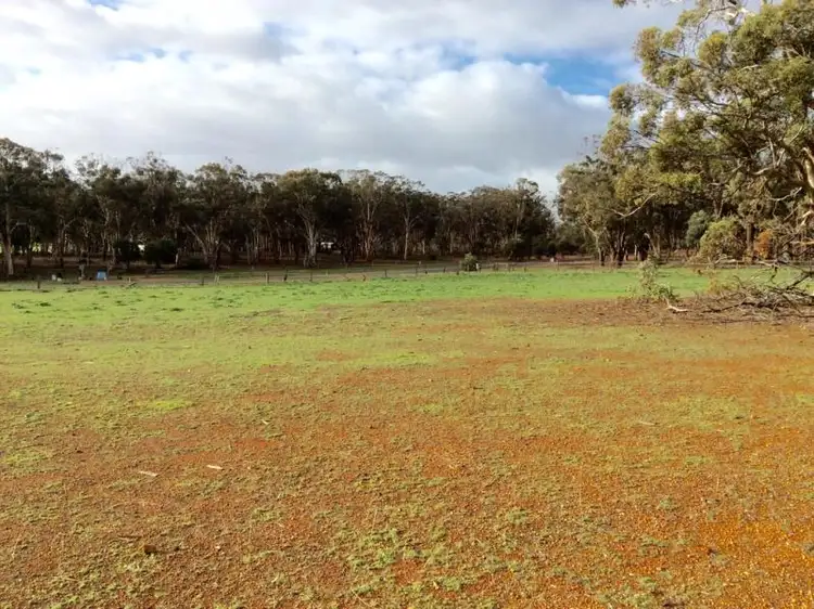 20 Marginata Road, Toodyay WA 6566