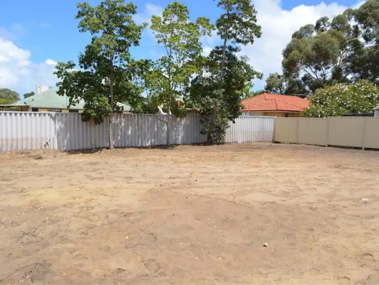 33A Williams Road, Coolbellup WA 6163