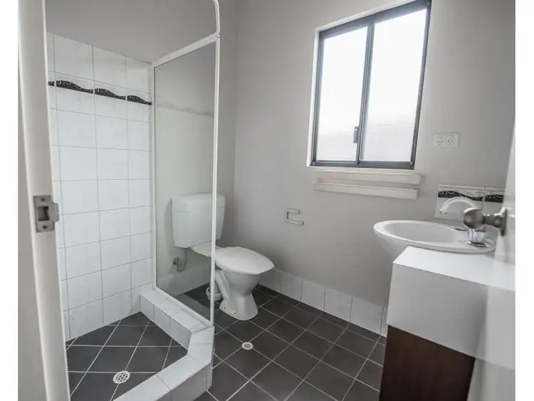 Seventh view of Homely villa listing, 18E Kallama Parade, Millars Well WA 6714