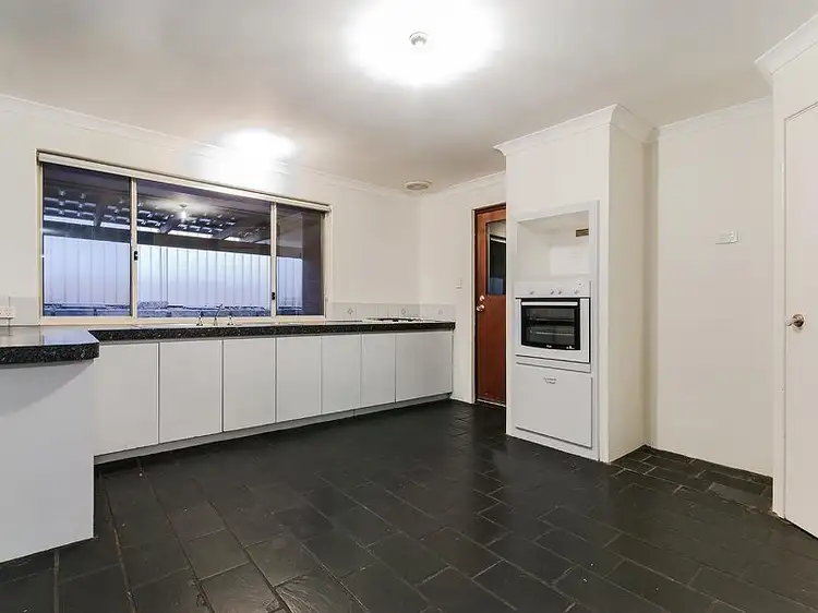 Sixth view of Homely house listing, 4 Karlak Close, Leda WA 6170