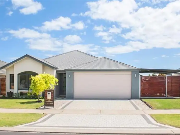 4 Santons Approach, Yalyalup WA 6280