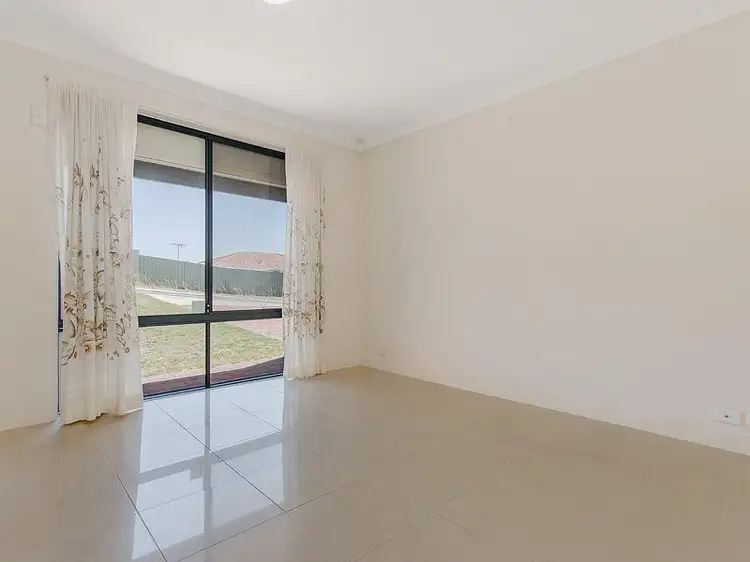 Fifth view of Homely house listing, 11 Brookeby Heights, Leda WA 6170