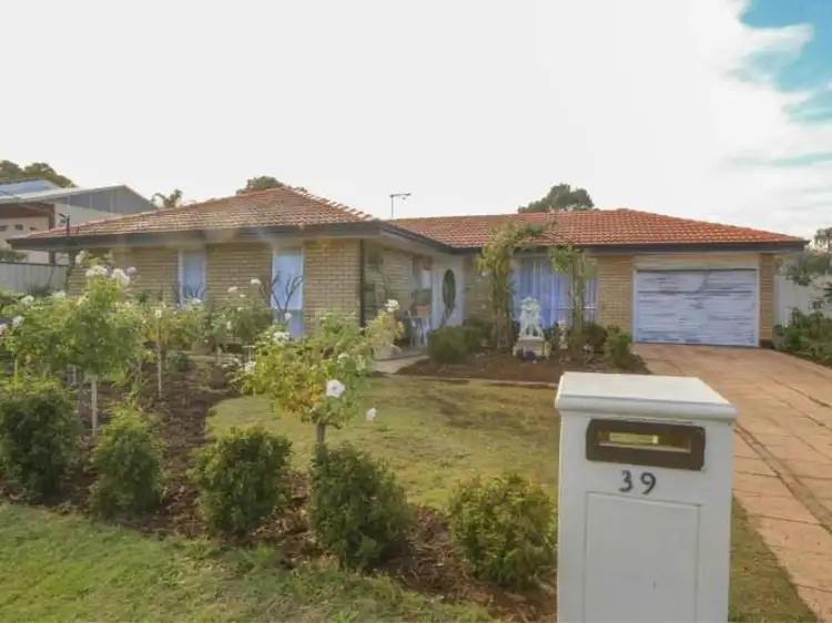 Second view of Homely house listing, 39 Chalfont Way, Swan View WA 6056