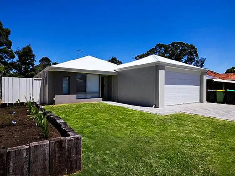 6 Gladstone Crescent, Collie WA 6225