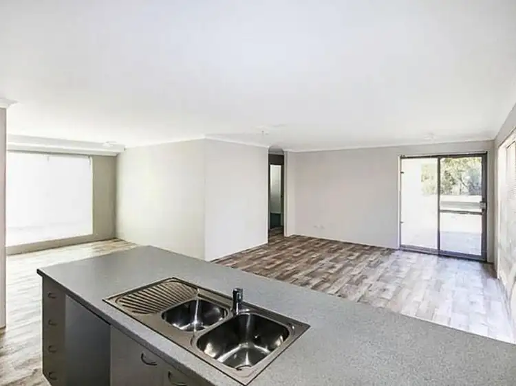 Sixth view of Homely house listing, 6 Gladstone Crescent, Collie WA 6225