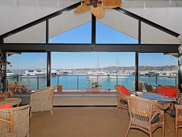 33 Avocet Island Quays, Wannanup WA 6210