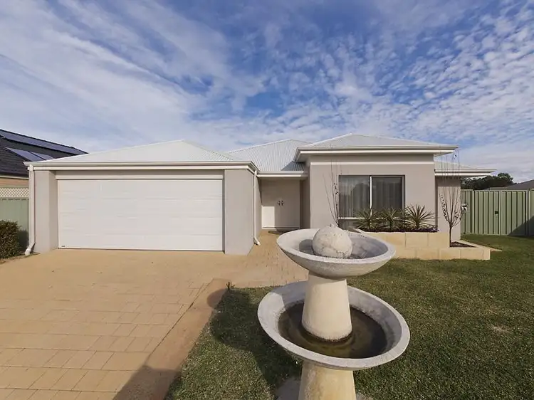 8 Drummond Gardens, Helena Valley WA 6056
