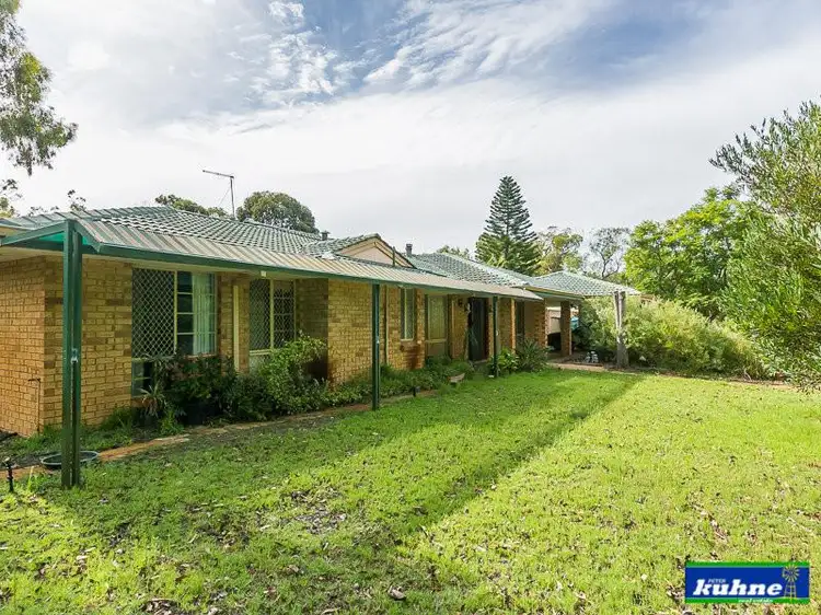 27 Aveley Road, Belhus WA 6069
