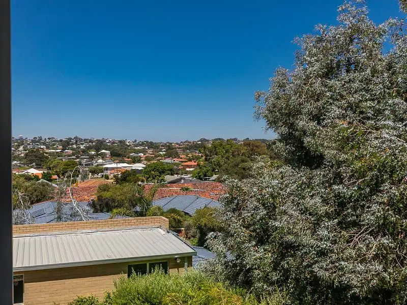 Main view of Homely unit listing, 12/84 Stanley Street, Scarborough WA 6019