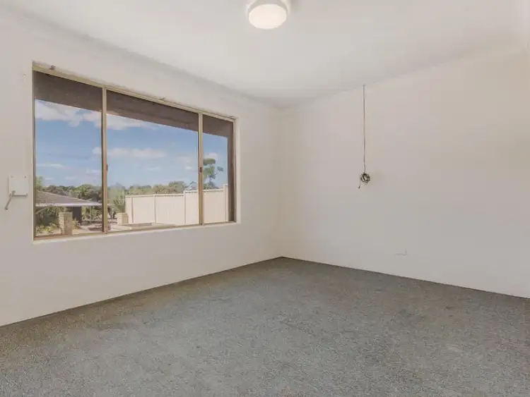 Fifth view of Homely house listing, 3 Sheoak, Parmelia WA 6167