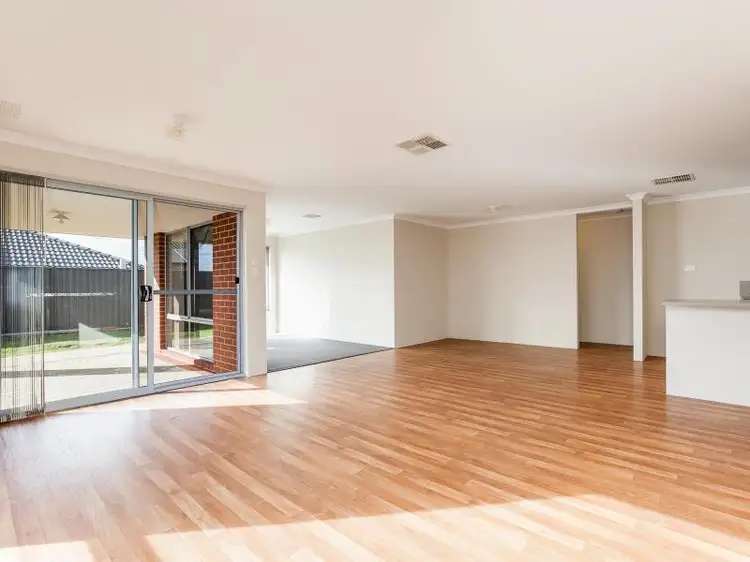 Sixth view of Homely house listing, 3 MAIDEN WAY, Baldivis WA 6171
