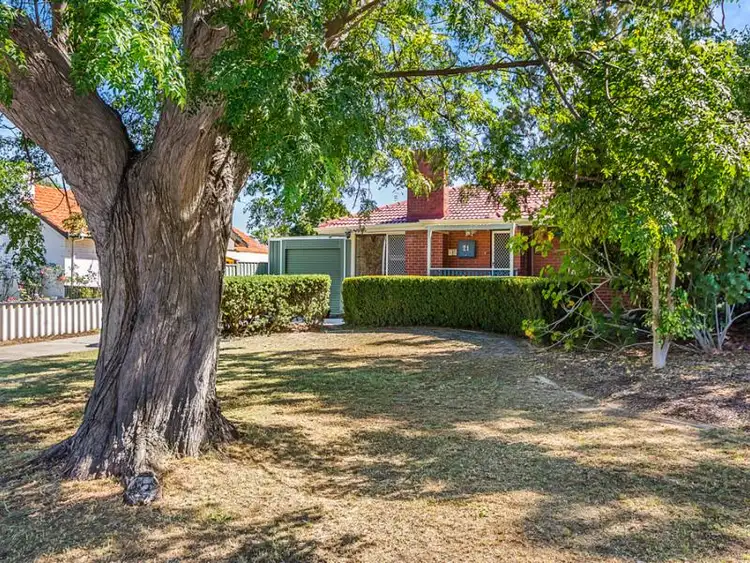Second view of Homely house listing, 21 Gawler Way, Calista WA 6167