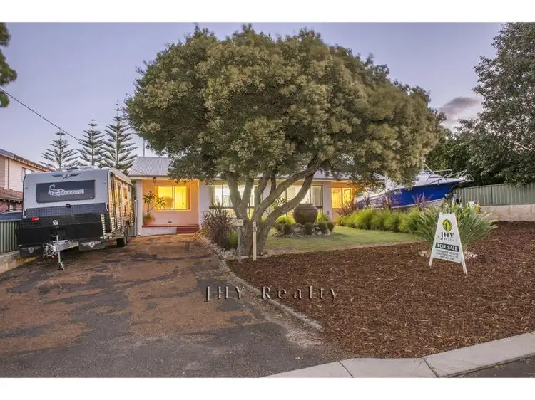 13 Green Street, Dunsborough WA 6281