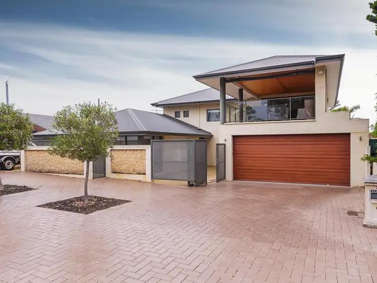 38 Waterford Drive, Hillarys WA 6025